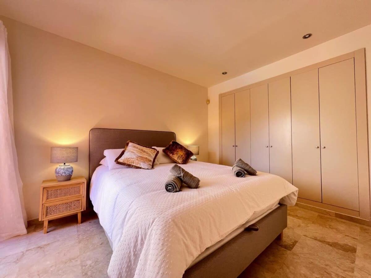 Modern 2 Bedroom Beachside Apartment Nr72 Los Alcázares Exteriör bild