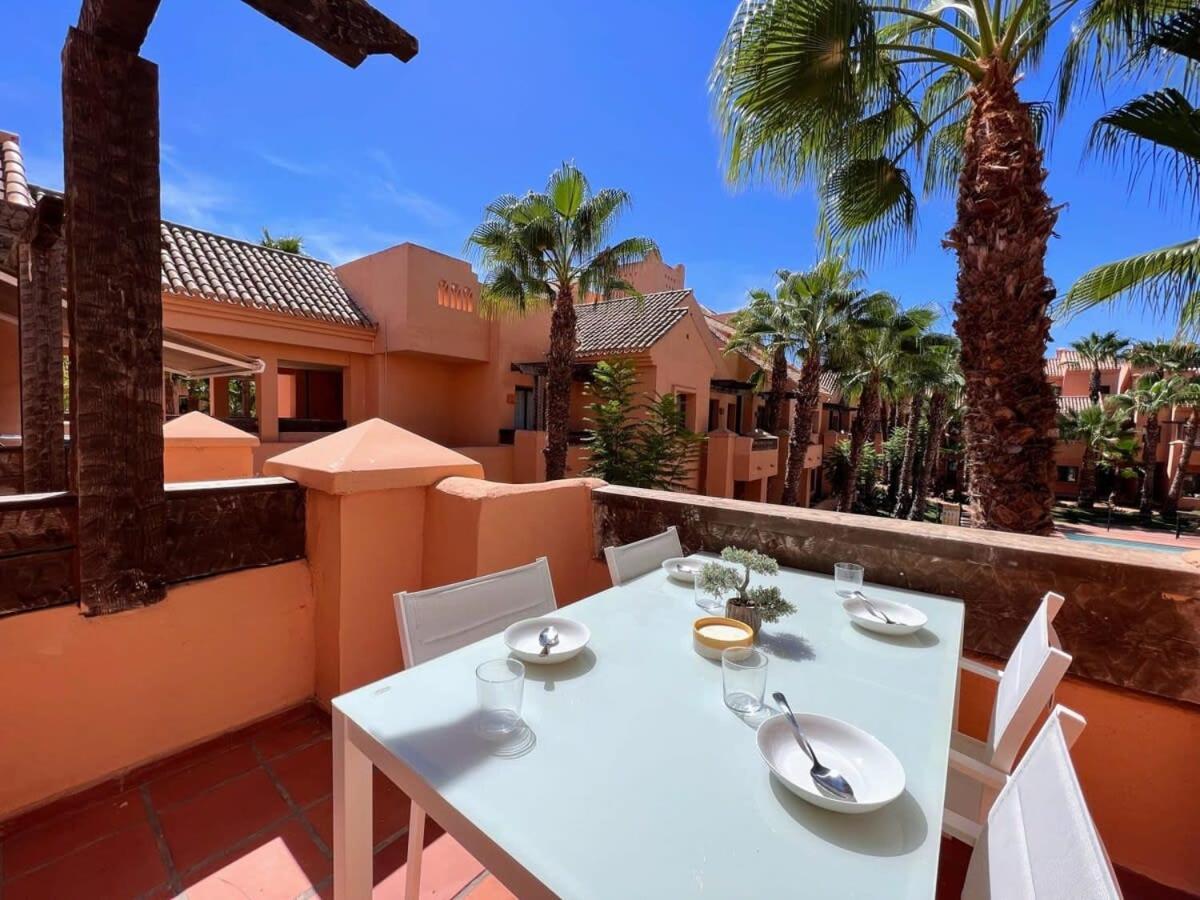 Modern 2 Bedroom Beachside Apartment Nr72 Los Alcázares Exteriör bild