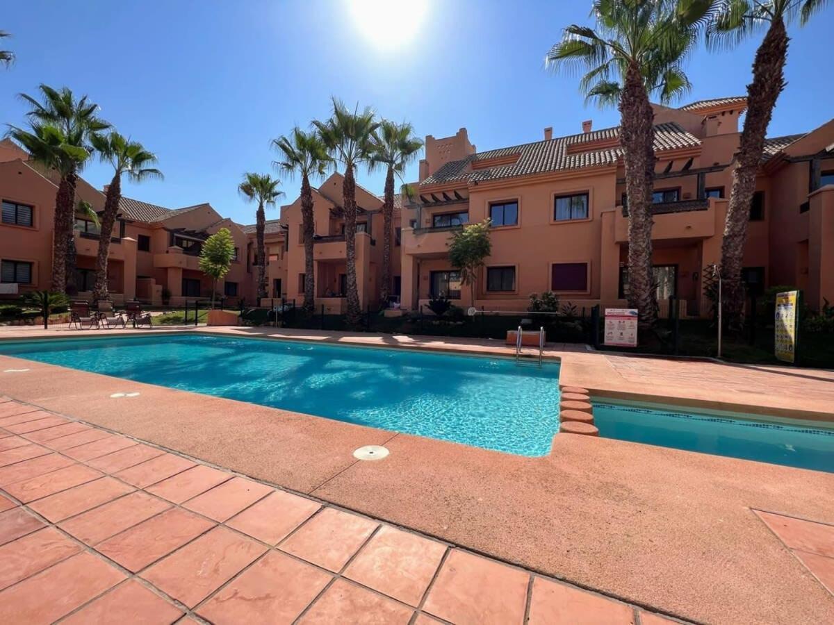 Modern 2 Bedroom Beachside Apartment Nr72 Los Alcázares Exteriör bild