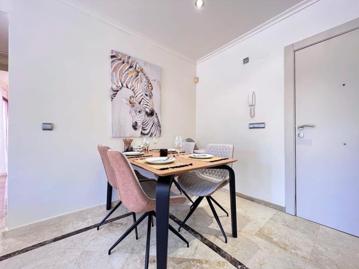Modern 2 Bedroom Beachside Apartment Nr72 Los Alcázares Exteriör bild