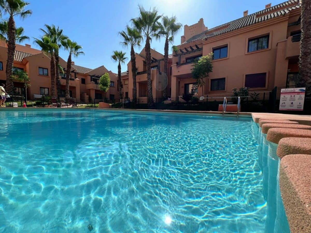 Modern 2 Bedroom Beachside Apartment Nr72 Los Alcázares Exteriör bild